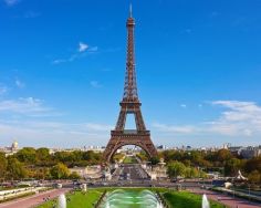 مشهور ترین برج فلزی جهان